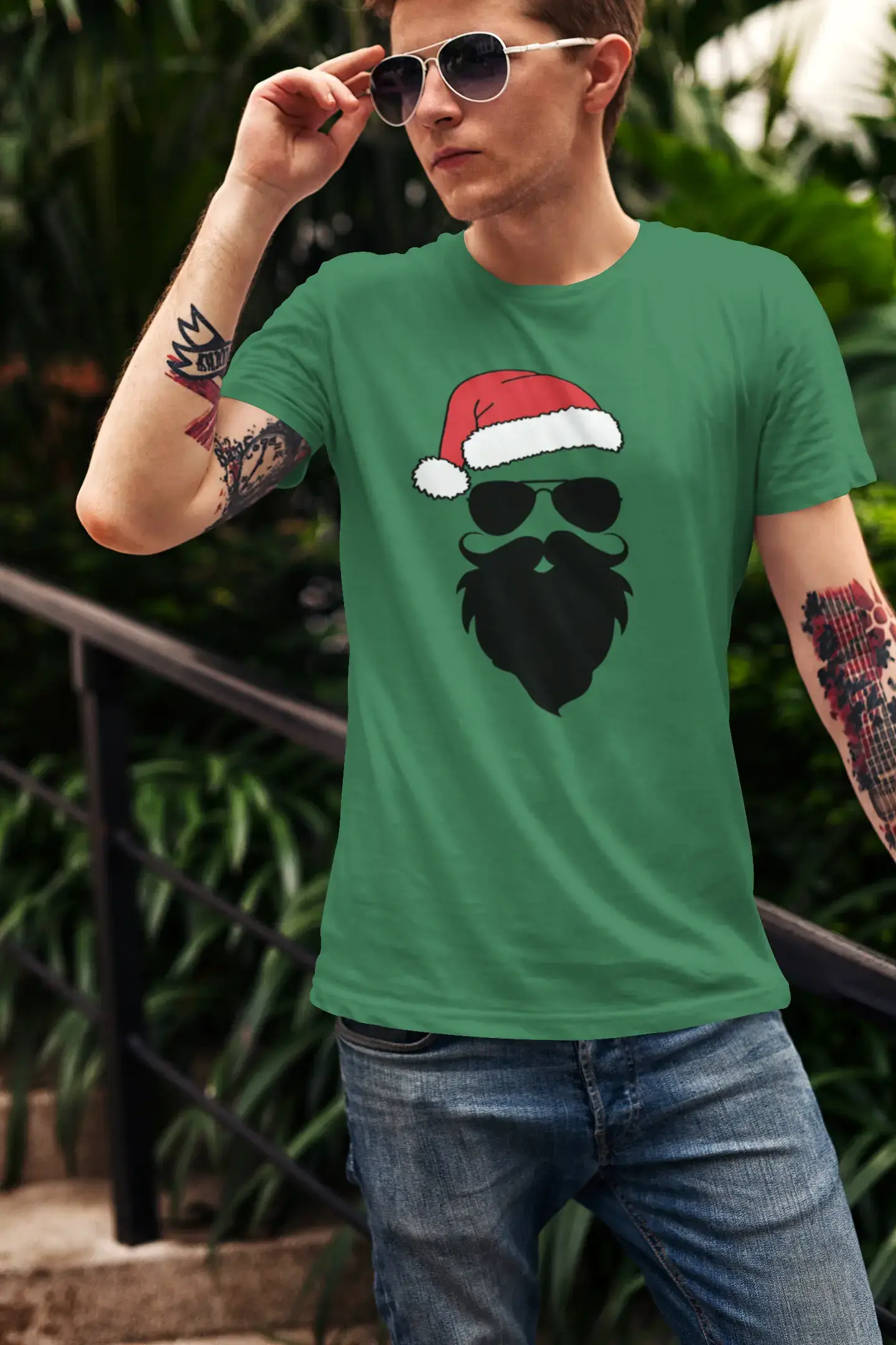 ULTRABASIC - Graphic Men's Funny Santa Cool Christmas T-Shirt Gift Tee White