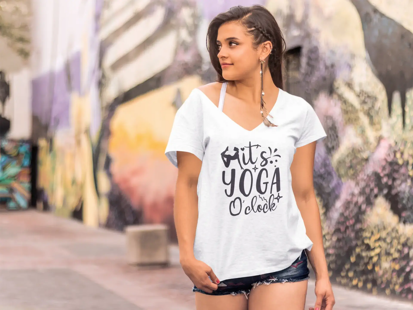 ULTRABASIC Women's T-Shirt It's Yoga O'clock - Funny Vintage Tee Shirt